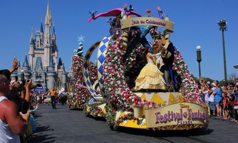 Einer der aufwändigen Paradewagen von 'Festival of Fantasy'