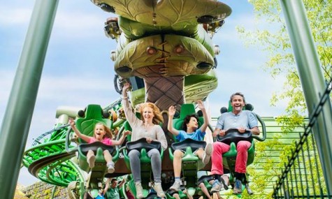 Die neue Achterbahn befindet sich aktuell im Testbetrieb, wird aber wohl bald offiziell eröffnen - Anklicken zum Vergrößern!