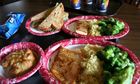 Gegrillter Lachs mit Couscous und Brokkoli - Columbia Harbor House, Magic Kingdom