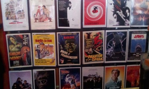 Filmplakate aus vielen Jahren Filmgeschichte