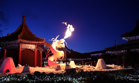 Trotz flammender Show 'Tiempo de Fuego' sorgt der Feuerdrache in China Town weiter für Unterhaltung in den Abendstunden