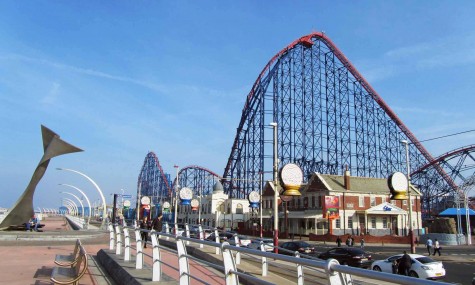 Blackpool Pleasure Beach ist einer der bekanntesten Freizeitparks weltweit