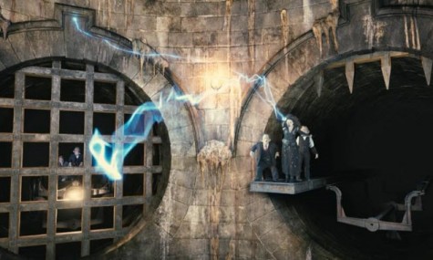 Bellatrix Lestrange wird den Fahrgästen die Flucht aus Gringotts deutlich erschweren - Anklicken zum Vergrößern!