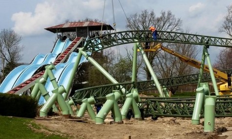 An manchen Stellen sollte man später vielleicht die Arme im Wagen lassen - Anklicken zum Vergrößern!